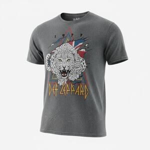 Def Leppard 1977 Snow Leopard Graphic T-Shirt Gray Men’s L NWOT